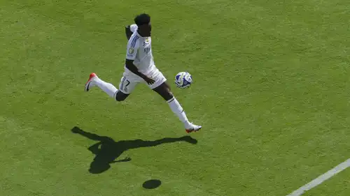 فينيسيوس جونيور