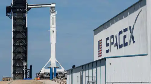 أحد مواقع إطلاق الأقمار الاطناعية لشركة "سبيس إكس".