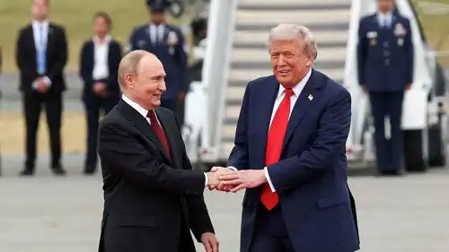 ترامب وبوتين في قمة ألاسكا