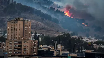 ألسنة لهب بعد قصف من حزب الله لشمال إسرائيل