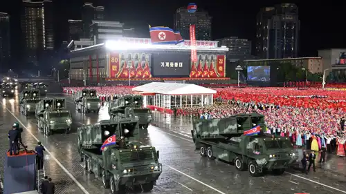 عرض عسكري في بيونغ يانغ