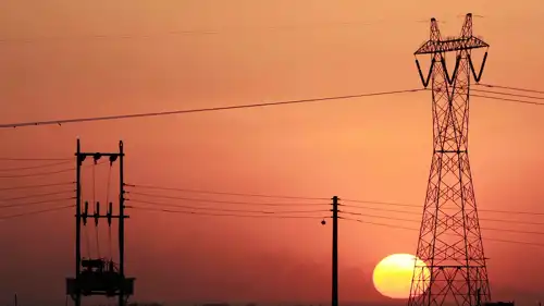 برج كهرباء في العراق