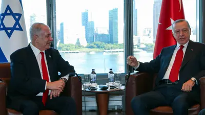 الرئيس التركي رجب طيب أردوغان في لقاء سابق مع بنيامين نتنياهو 