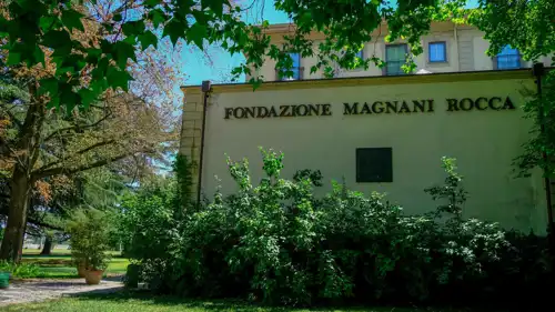  مؤسسة "مانياني روكا" 