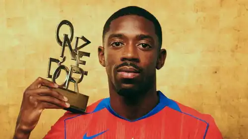 عثمان ديمبلي يرفع جائزة "أونز دور" الفرنسية