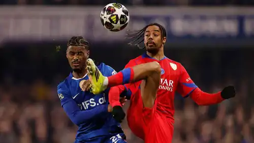 من مباراة تشيلسي وباريس سان جيرمان