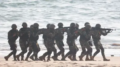 أفراد من الجيش الباكستاني