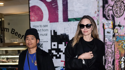 باك جولي بيت وأنجلينا جولي