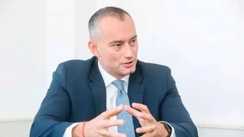  الدبلوماسي البلغاري نيكولاي ملادينوف 