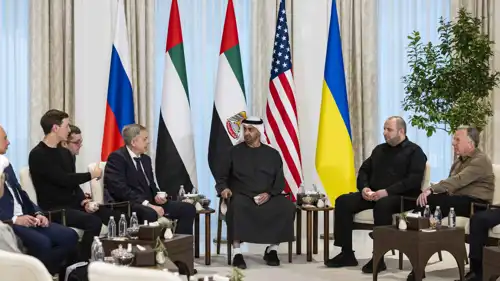 الرئيس الإماراتي مع وفود أمريكا وروسيا وأوكرانيا