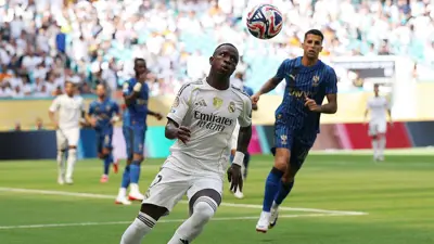 فينيسيوس جونيور في مباراة الهلال وريال مدريد