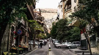 شارع في حي المهاجرين الدمشقي