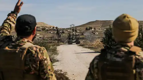 عنصران من الجيش السوري