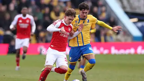 ماكس داومان لاعب خط وسط آرسنال