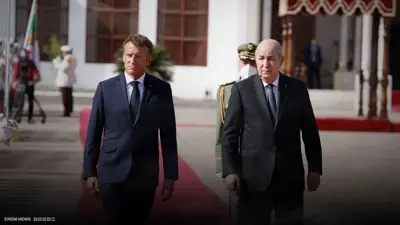  عبد المجيد تبون وإيمانويل ماكرون