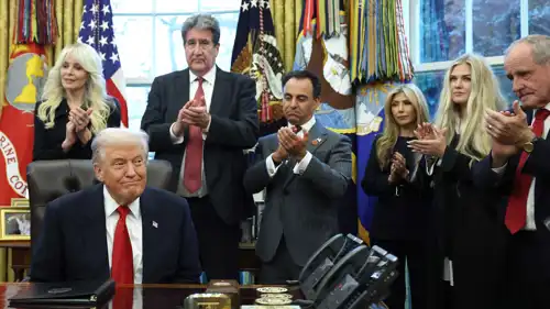 الرئيس الأمريكي دونالد ترامب