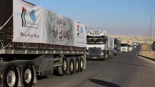 قوافل مساعدات أردنية متجهة إلى غزة