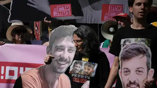 إسرائيليون يتظاهرون ضد الهجوم البري على غزة