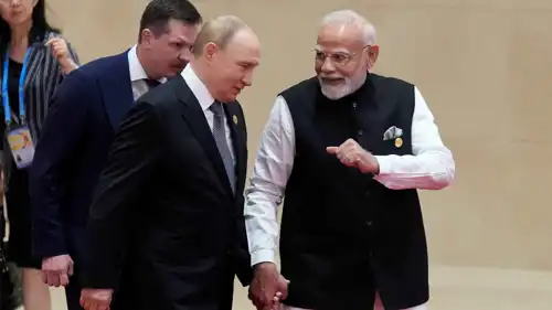 ناريندرا مودي وفلاديمير بوتين