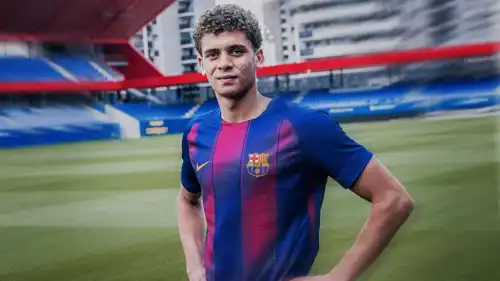 من تقديم حمزة عبالكريم لاعبًا لبرشلونة