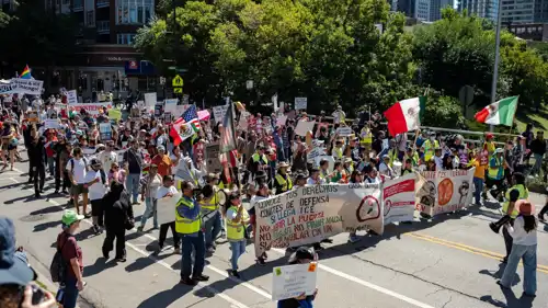 احتجاجات على سياسات ترامب ضد الهجرة