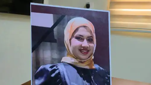 الطبيبة العراقية بان زياد