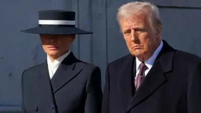 ترامب وزوجته ميلانيا خلال مراسم التنصيب