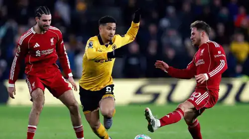 مباراة وولفرهامبتون وليفربول في الدوري الإنجليزي