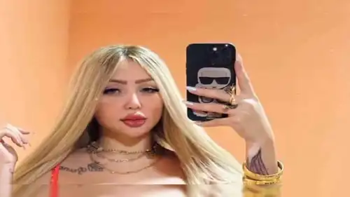 الراقصة بوسي 