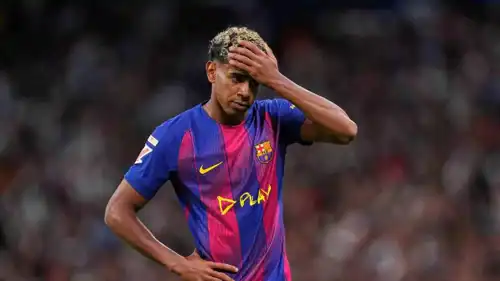 لامين يامال نجم برشلونة