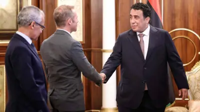 رئيس المجلس الرئاسي الليبي يستقبل السفير الفرنسي