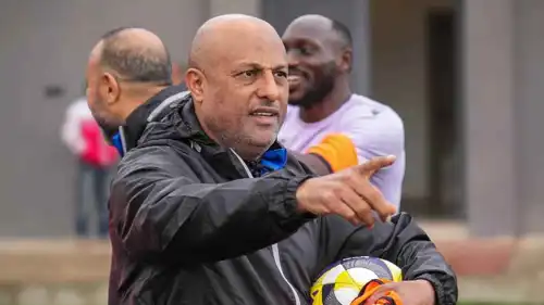 طارق مصطفى مدرب الأهلي بنغازي السابق
