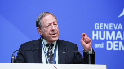 وزير العدل الكندي السابق إيروين كوتلر