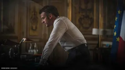 وصفة لويس الرابع عشر.. هل يحكم ماكرون فرنسا بعطره؟