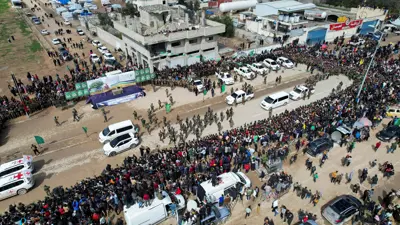 من مراسم سابقة لتسليم الرهائن الإسرائيليين