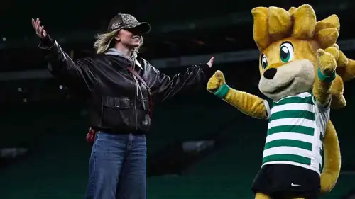 سيدني سويني في ملعب سبورتينغ لشبونة 