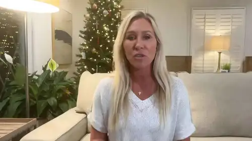 مارجوري تايلور غرين تلقي بيان الاستقالة