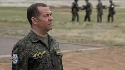  دميتري ميدفيديف