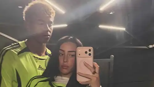 لامين يامال ونيكي نيكول