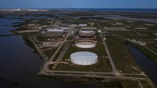 خزان برايان ماوند لتخزين النفط بتكساس