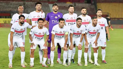 شيكو بانزا مع لاعبي الزمالك