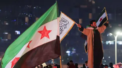 من الاحتفالات بسقوط نظام بشار الأسد