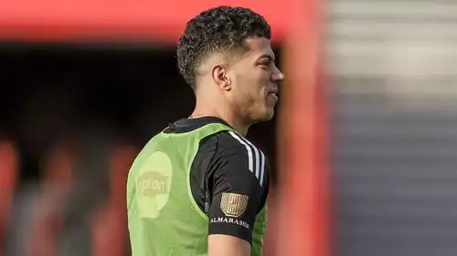 إمام عاشور في تدريبات الأهلي المصري