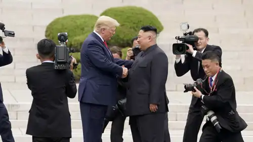 لقاء كيم وترامب عام 2019