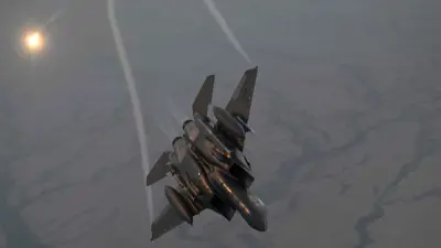 مقاتلة أمريكية تقصف الأهداف الحوثية