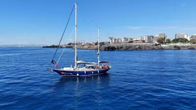 سفينة مادلين في رحلها لغزة