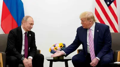 ترامب وبوتين في لقاء سابق