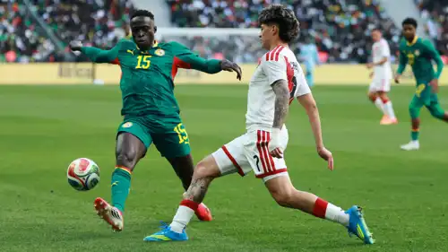 السنغال وبيرو