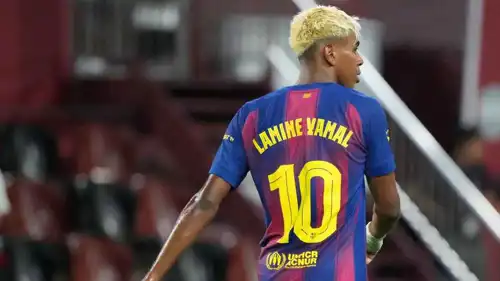 لامين يامال نجم برشلونة