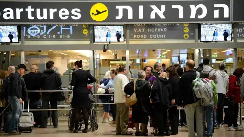 مسافرون في مطار بن غوريون